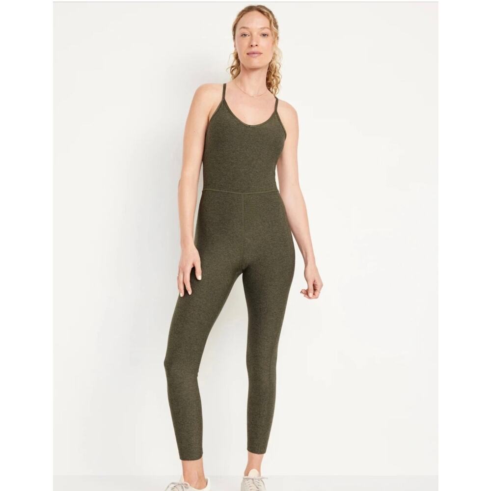 Old Navy Khaki Green Cloud+ Sleeveless 7/8 Bodysuit‎ Women's Size Medium NEW NWT